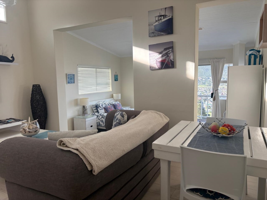 To Let 1 Bedroom Property for Rent in Fish Hoek Western Cape